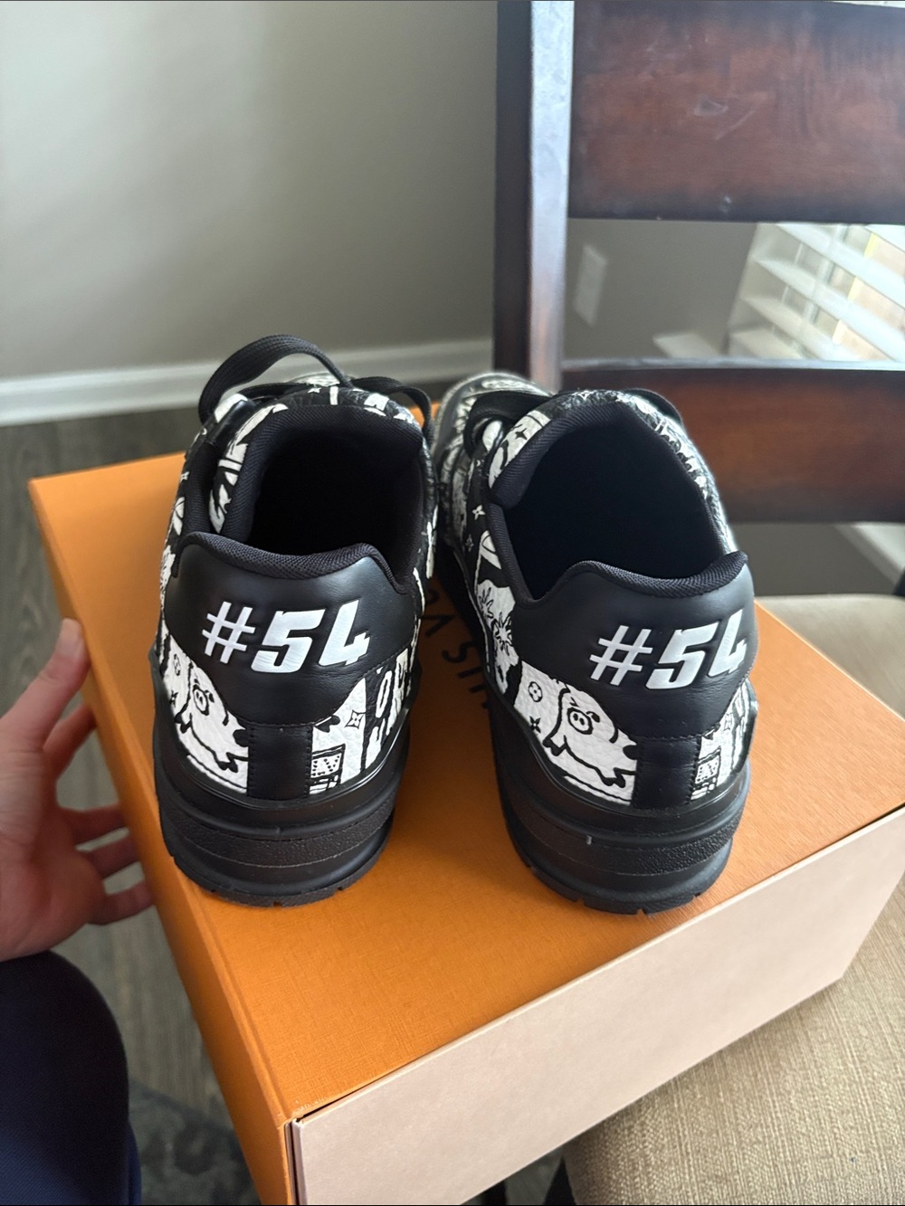 Louis Vuitton Trainers Comic Motifs Black White SS23 LV Size 9.5 - Picture 5 of 9